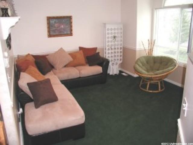 1481 N 2225 W, Clinton, UT 84015 — photo 2