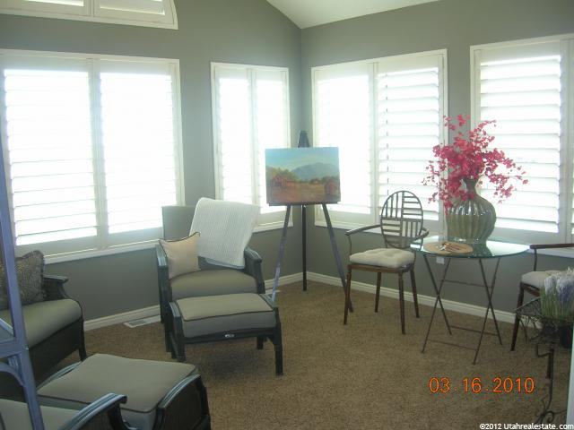 327 E 2230 N #22C, Logan, UT 84341 — photo 8