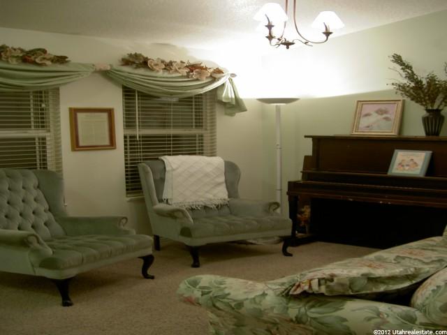 2214 S 225 E, Clearfield, UT 84015 — photo 3