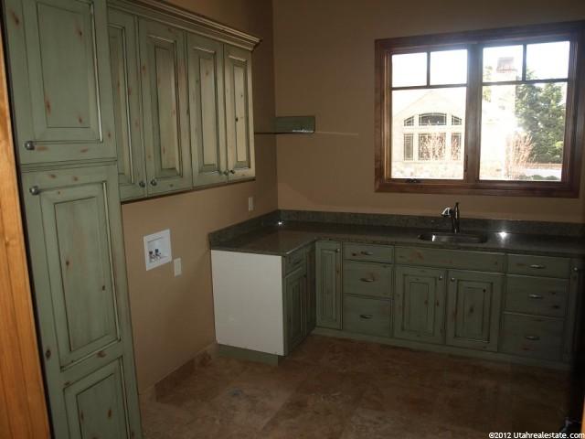 9580 S Glacier Ln, Sandy, UT 84092 — photo 12