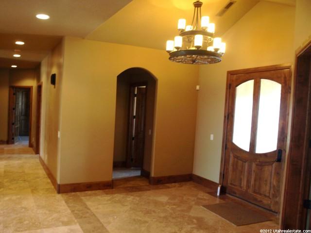 9580 S Glacier Ln, Sandy, UT 84092 — photo 2