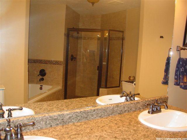 809 N Park Shadows Cir, Bountiful, UT 84010 — photo 5