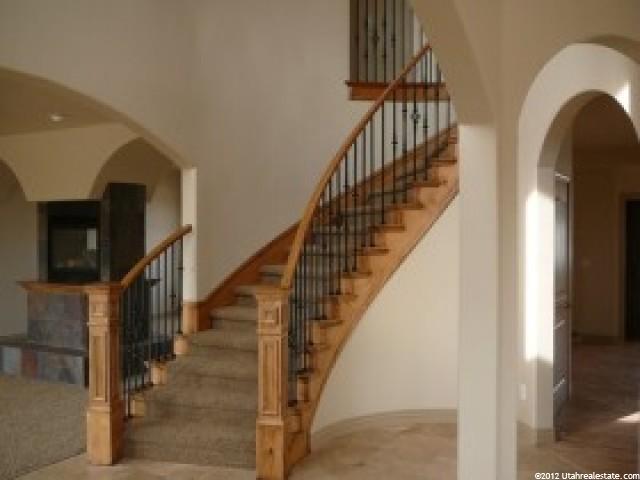 566 W 2400 S, Syracuse, UT 84075 — photo 3