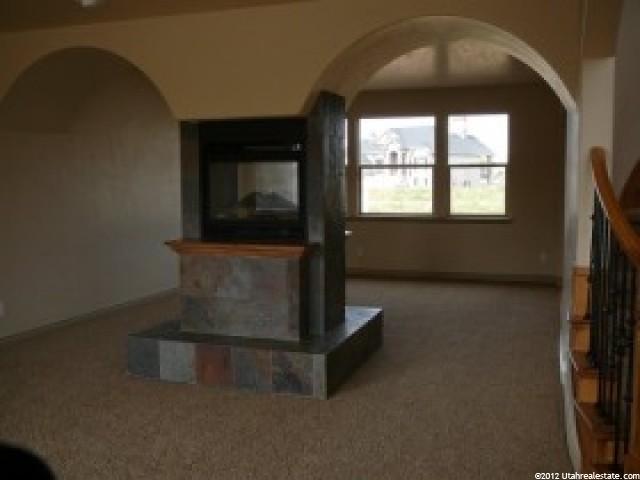 566 W 2400 S, Syracuse, UT 84075 — photo 4