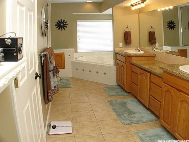 3529 N 2225 E, Layton, UT 84040 — photo 10