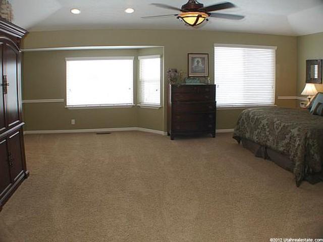 3529 N 2225 E, Layton, UT 84040 — photo 4