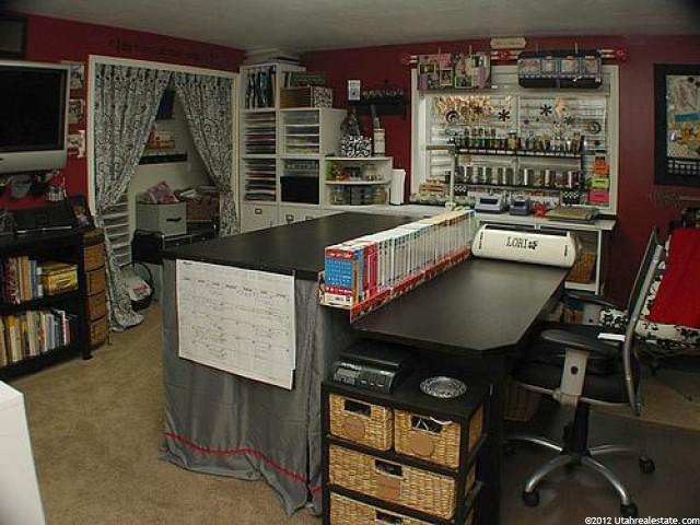 3529 N 2225 E, Layton, UT 84040 — photo 9