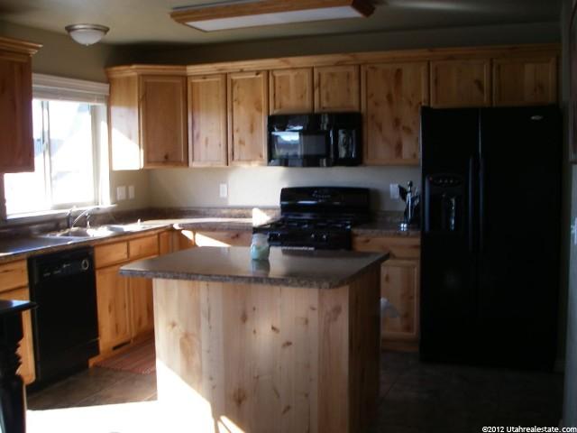 2631 Black Walnut Dr, North Logan, UT 84341 — photo 8
