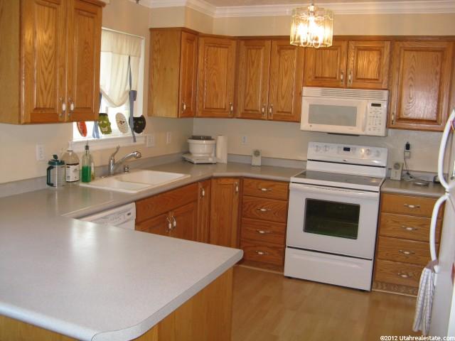 1040 W 550 S, Orem, UT 84058 — photo 2