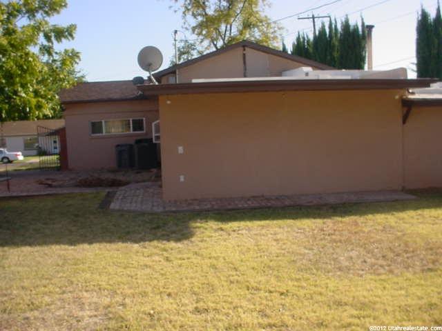 248 W 300 N, St. George, UT 84770 — photo 2