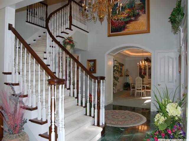 2855 Pinewood Ln, Layton, UT 84040 — photo 2