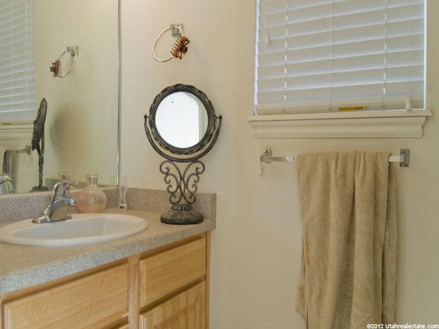 320 N 200 W #4, Bountiful, UT 84010 — photo 11