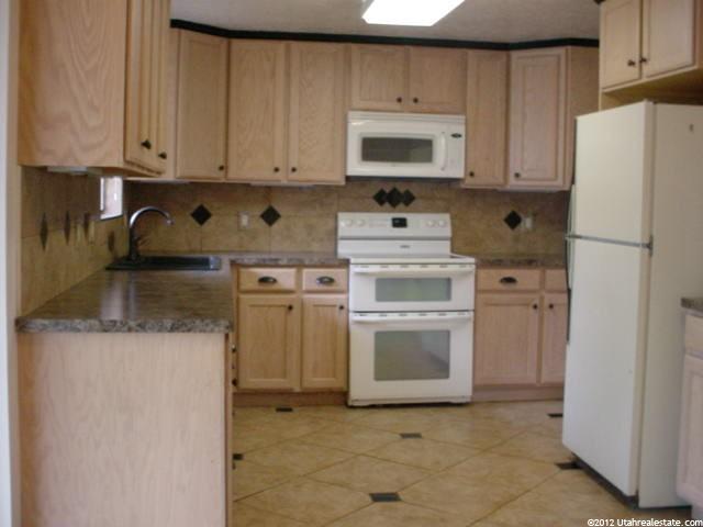 1184 E 1100 S, Clearfield, UT 84015 — photo 3