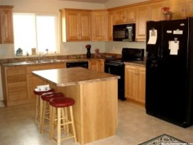 157 E 450 N, Providence, UT 84332 — photo 4