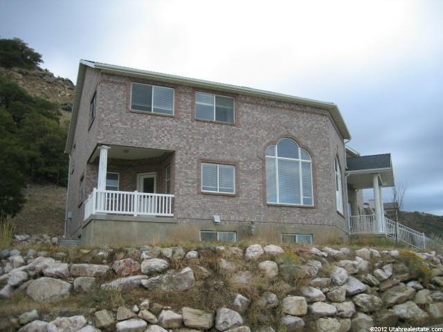 818 Eagleridge Dr, Bountiful, UT 84010 — photo 2