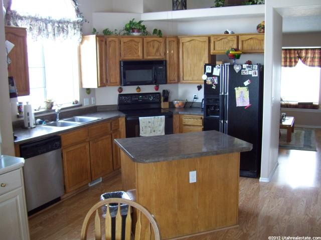 11214 S 1330 E, Sandy, UT 84092 — photo 4
