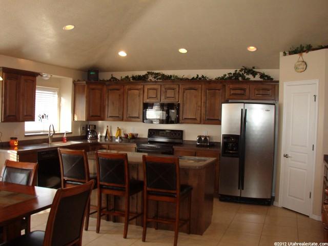 2587 N 2710 W, Clinton, UT 84015 — photo 3
