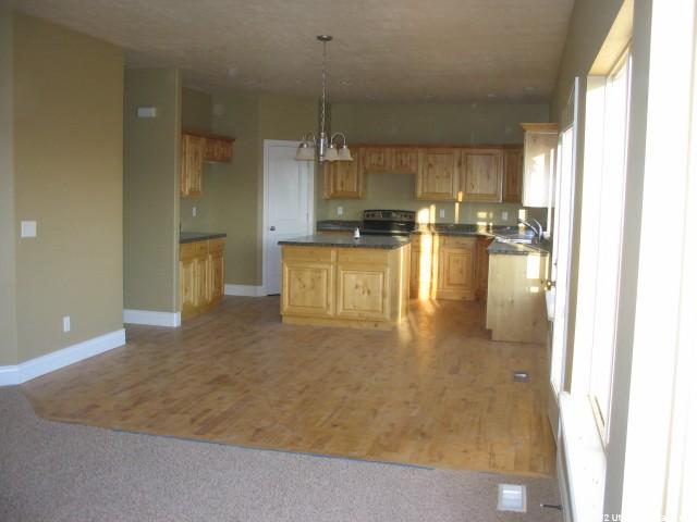 933 W 2400 S, Syracuse, UT 84075 — photo 4
