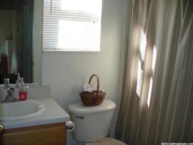 1472 W 2450 S, Woods Cross, UT 84087 — photo 9