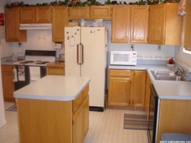 639 S 400 E, Centerville, UT 84014 — photo 4