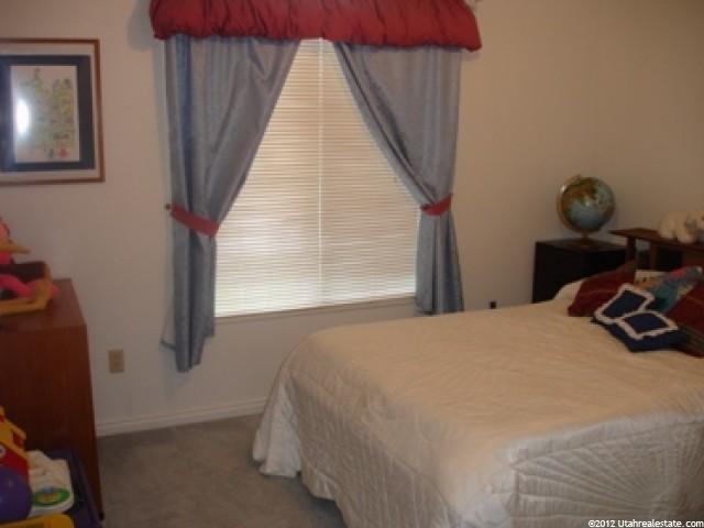 639 S 400 E, Centerville, UT 84014 — photo 5