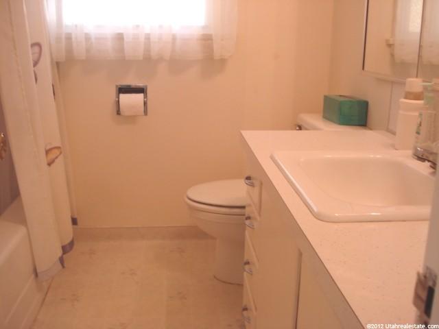 305 N 200 W, Malad City, ID 83252 — photo 8