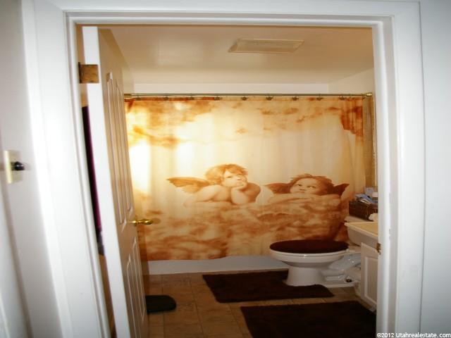 1736 N 550 W, Clinton, UT 84015 — photo 4