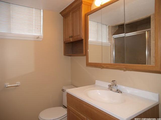 5597 S Hillside Dr, Murray, UT 84107 — photo 8