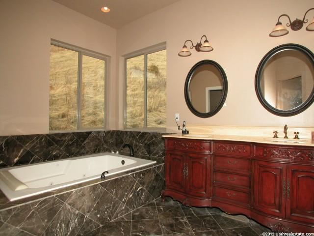345 W Pine Crest Cir, Wellsville, UT 84339 — photo 9