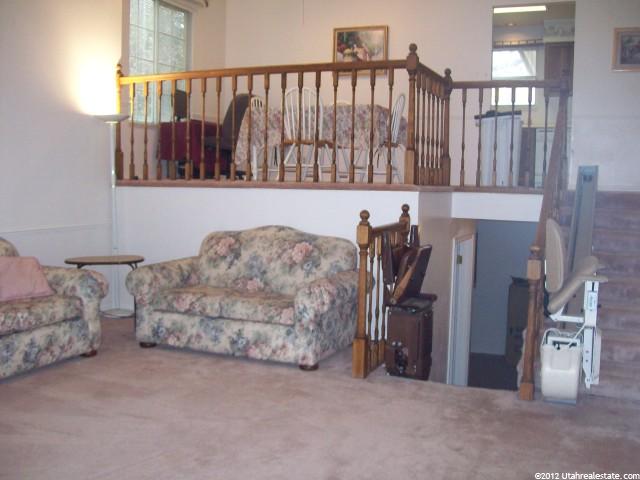 523 W Applewood Dr S, Bountiful, UT 84010 — photo 3