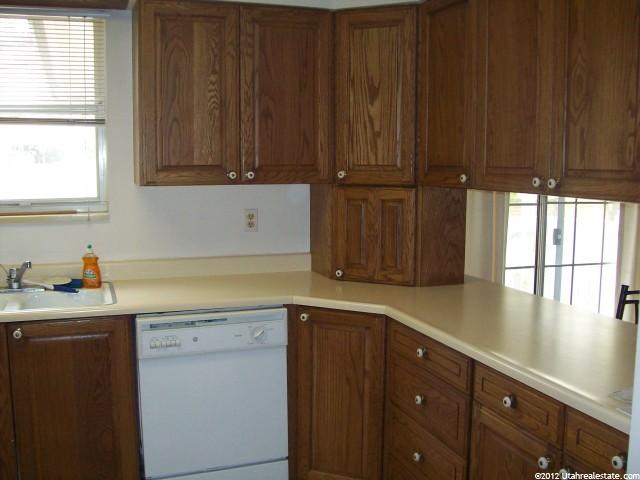 523 W Applewood Dr S, Bountiful, UT 84010 — photo 4