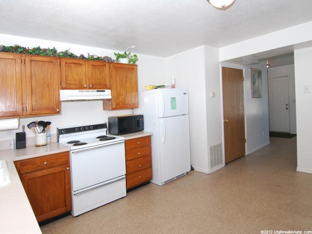1119 Nayon Dr, Layton, UT 84040 — photo 6