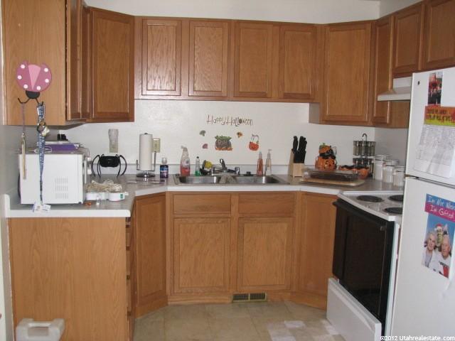4871 S 350 E, Washington Terrace, UT 84405 — photo 4