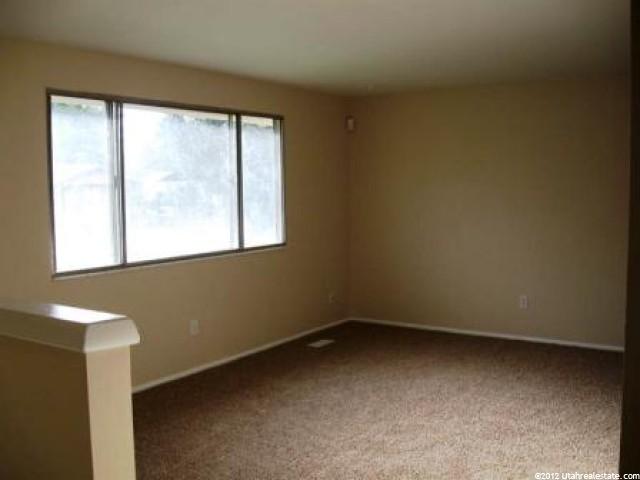 1669 N 2850 W, Clinton, UT 84015 — photo 3
