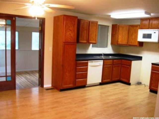 1669 N 2850 W, Clinton, UT 84015 — photo 4