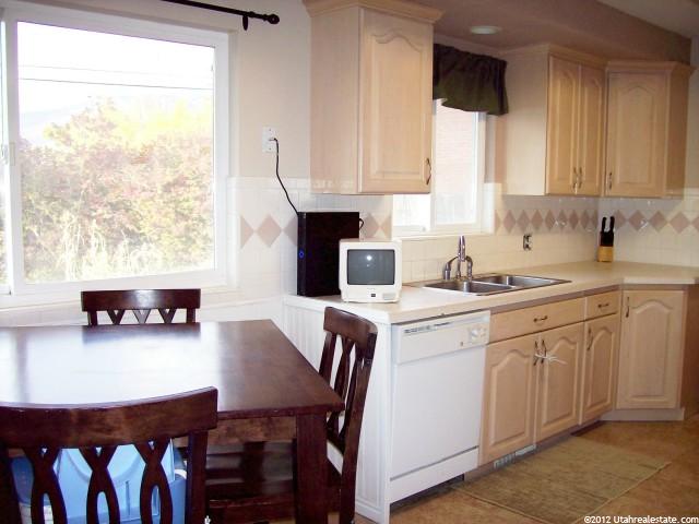 15 E 1600 S, Bountiful, UT 84010 — photo 3