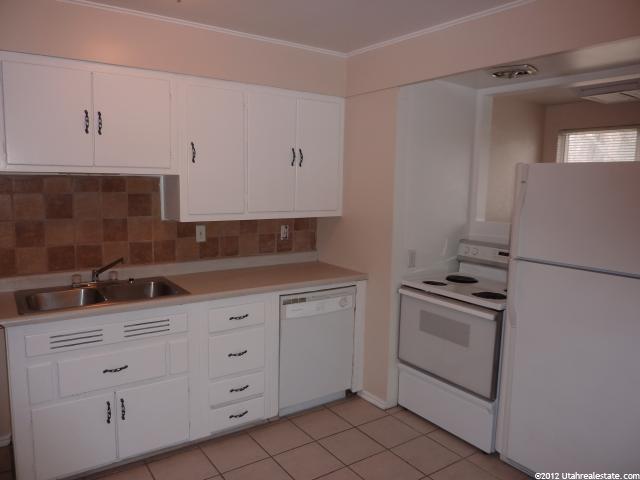 8659 S 60 E, Sandy, UT 84070 — photo 5