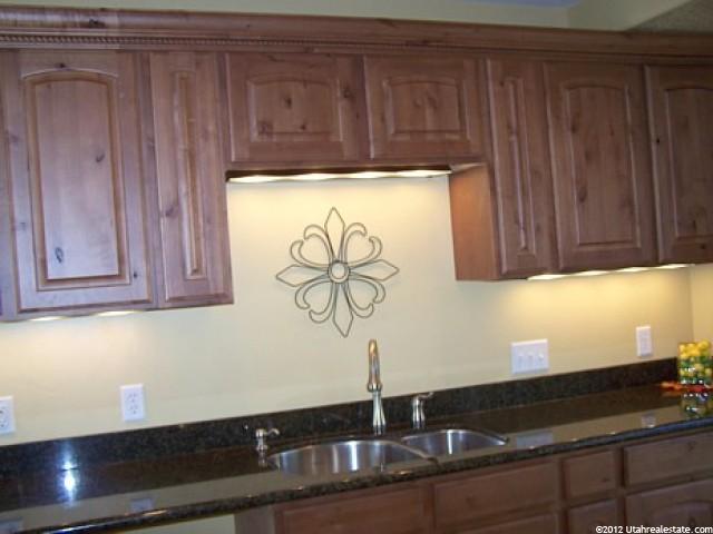 108 N Colonial Ave, Layton, UT 84040 — photo 5