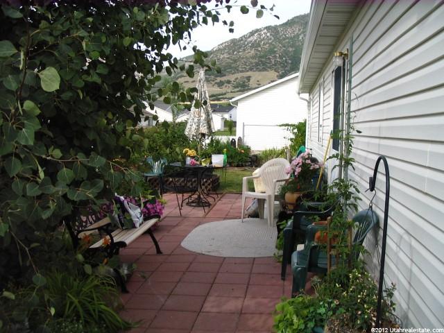 848 E Canfield Dr, Ogden, UT 84404 — photo 3