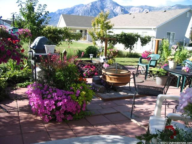 848 E Canfield Dr, Ogden, UT 84404 — photo 6