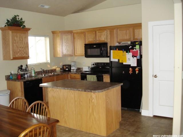 85 E 1150 S, Vernal, UT 84078 — photo 2