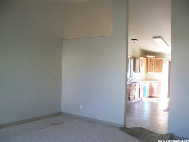 186 Westgate Ln, Ogden, UT 84404 — photo 3