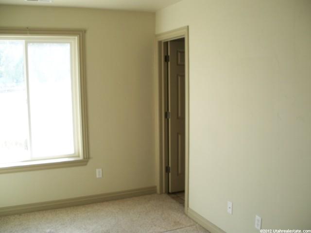 186 Westgate Ln, Ogden, UT 84404 — photo 4