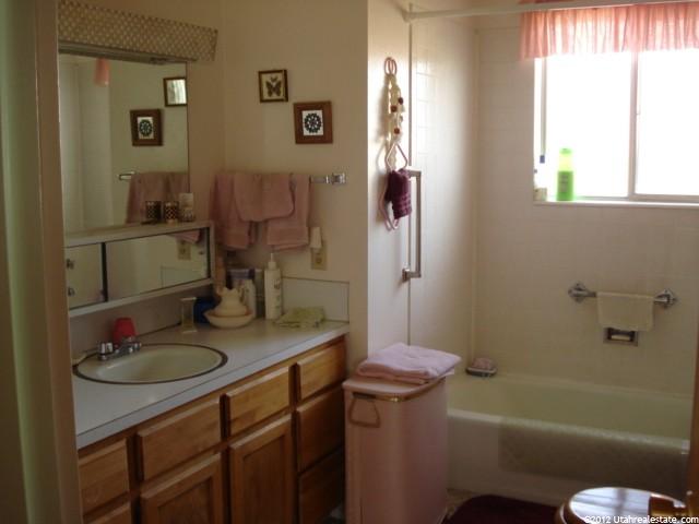 2741 W 2000 N, Malad City, ID 83252 — photo 6