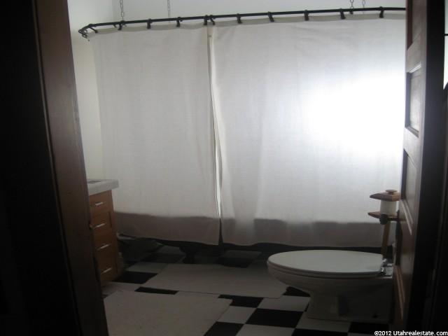 369 E 400 N, Logan, UT 84321 — photo 2