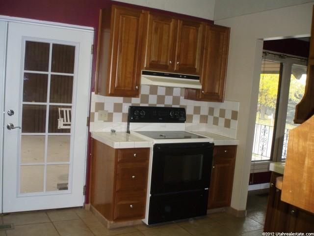 754 E 2150 S, Bountiful, UT 84010 — photo 2
