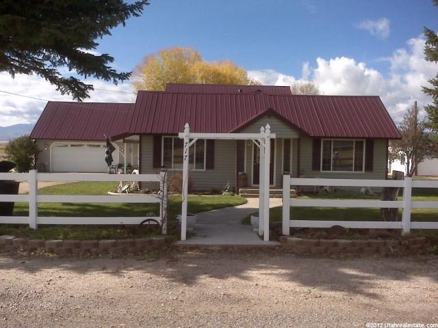 717 N 8th St, Montpelier, ID 83254 — photo 2