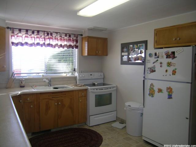 259 E 100 N, Bicknell, UT 84715 — photo 3