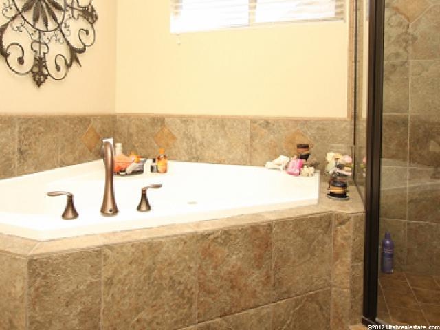 1012 W 3000 N, Pleasant View, UT 84414 — photo 7