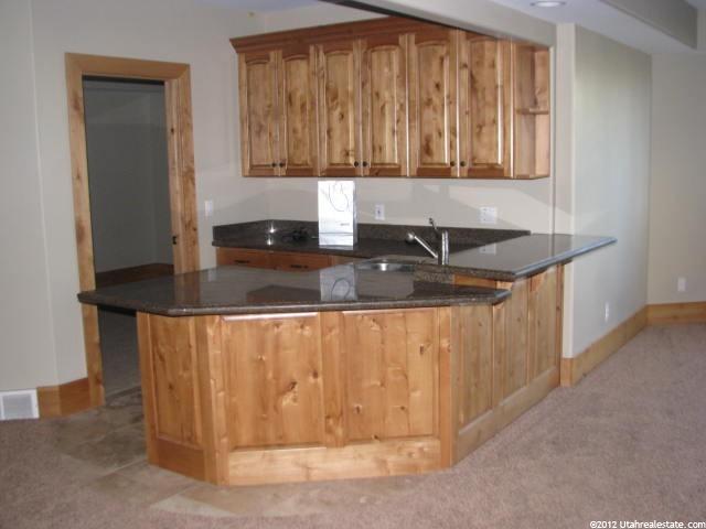 5441 S 2900 E, Holladay, UT 84117 — photo 7